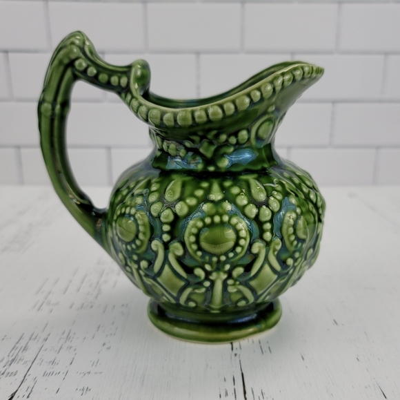 Vtg Camark Pottery 139C Embossed Pitcher - Picture 2 of 13